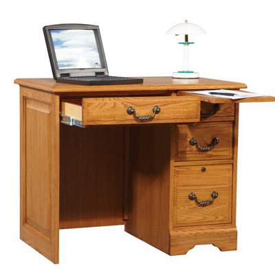 This red oak Flat top desk is a longtime favorite with an antique look and modern features. Made from North American red oak veneer and oak solids; computer not included